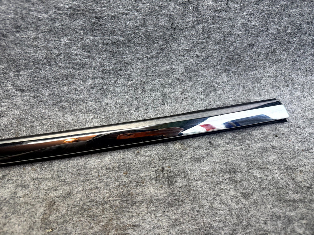 ♦️12-20 TESLA MODEL S REAR RIGHT SIDE DOOR CHROME BELT MOLDING OEM, 1038395-80-A