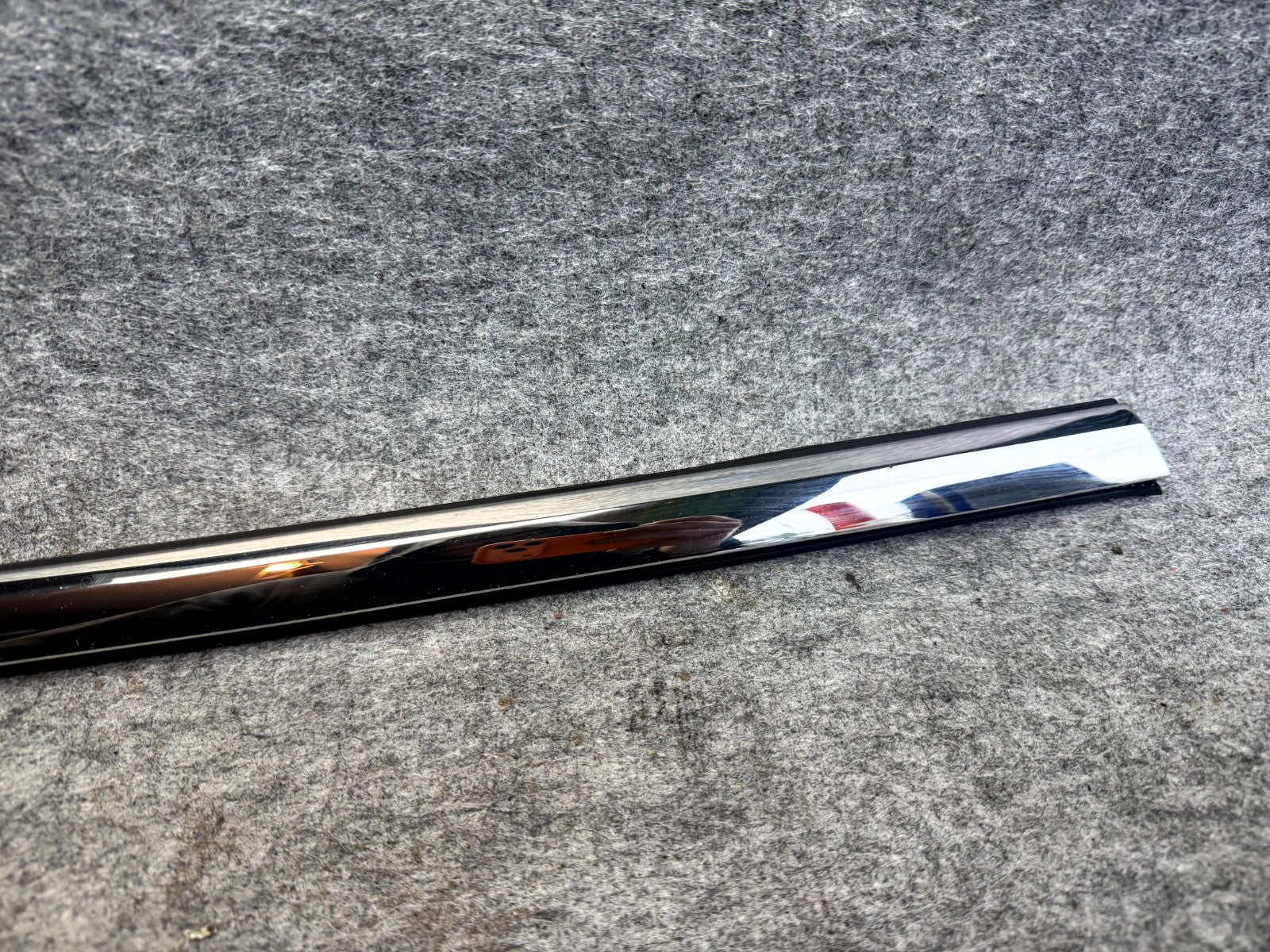 ♦️12-20 TESLA MODEL S REAR RIGHT SIDE DOOR CHROME BELT MOLDING OEM, 1038395-80-A
