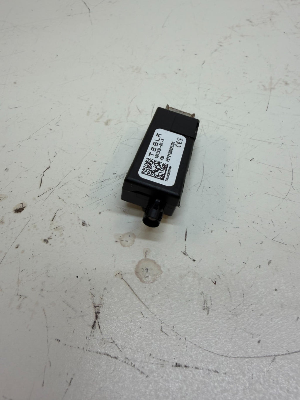 2020-2024 TESLA MODEL Y REAR ANTENNA AMPLIFIER FM RADIO MODULE UNIT 1551330-00-B