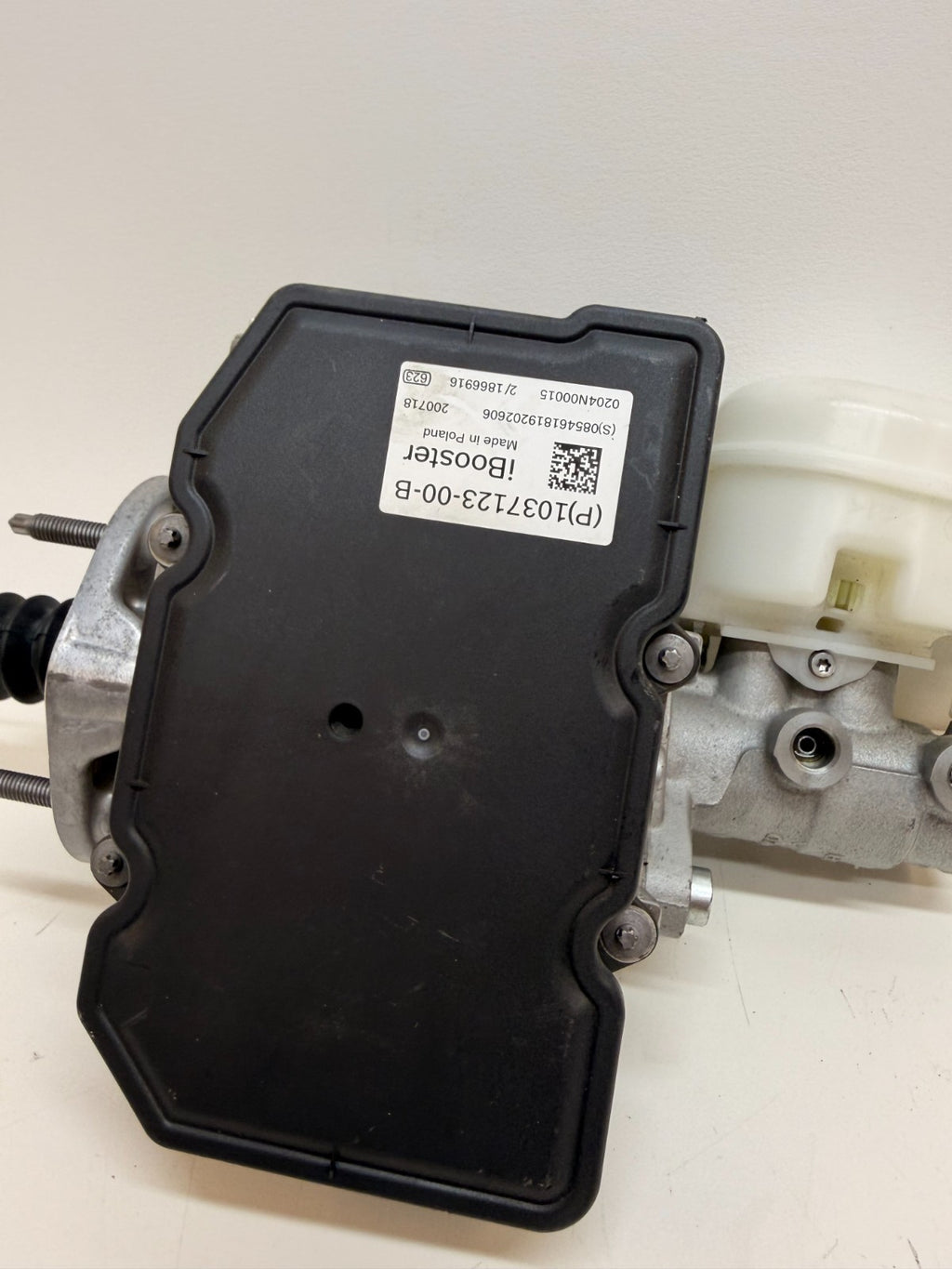 2012-2016 Tesla Model S Electromechanical Brake IBooster Servo 1037123-00-B
