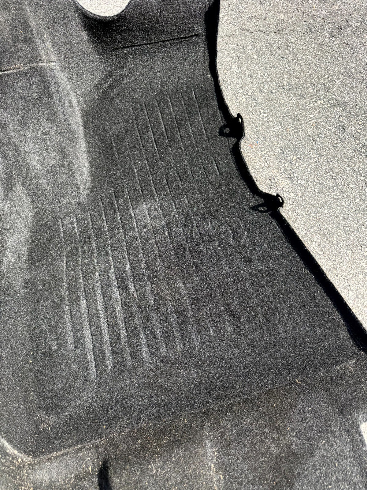 17 - 23 TESLA MODEL 3 FRONT LEFT SIDE FLOOR CARPET COVER LINER OEM, 1127267-00-G