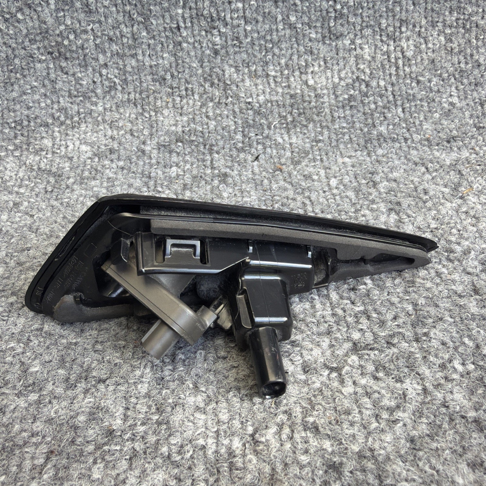 2023 - 2024 TESLA MODEL Y FRONT LEFT FENDER CAMERA TURN SIGNAL LIGHT LAMP OEM