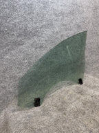 2017 – 2023 TESLA MODEL 3 FRONT RIGHT SIDE DOOR WINDOW GLASS OEM, 1568569-00-C