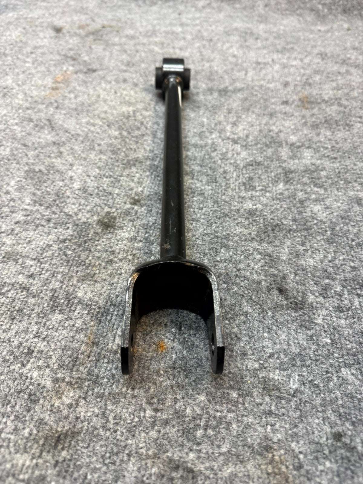 2020 - 2024 TESLA MODEL Y REAR RIGHT / LEFT LOWER CONTROL ARM OEM, 1044441-00-F