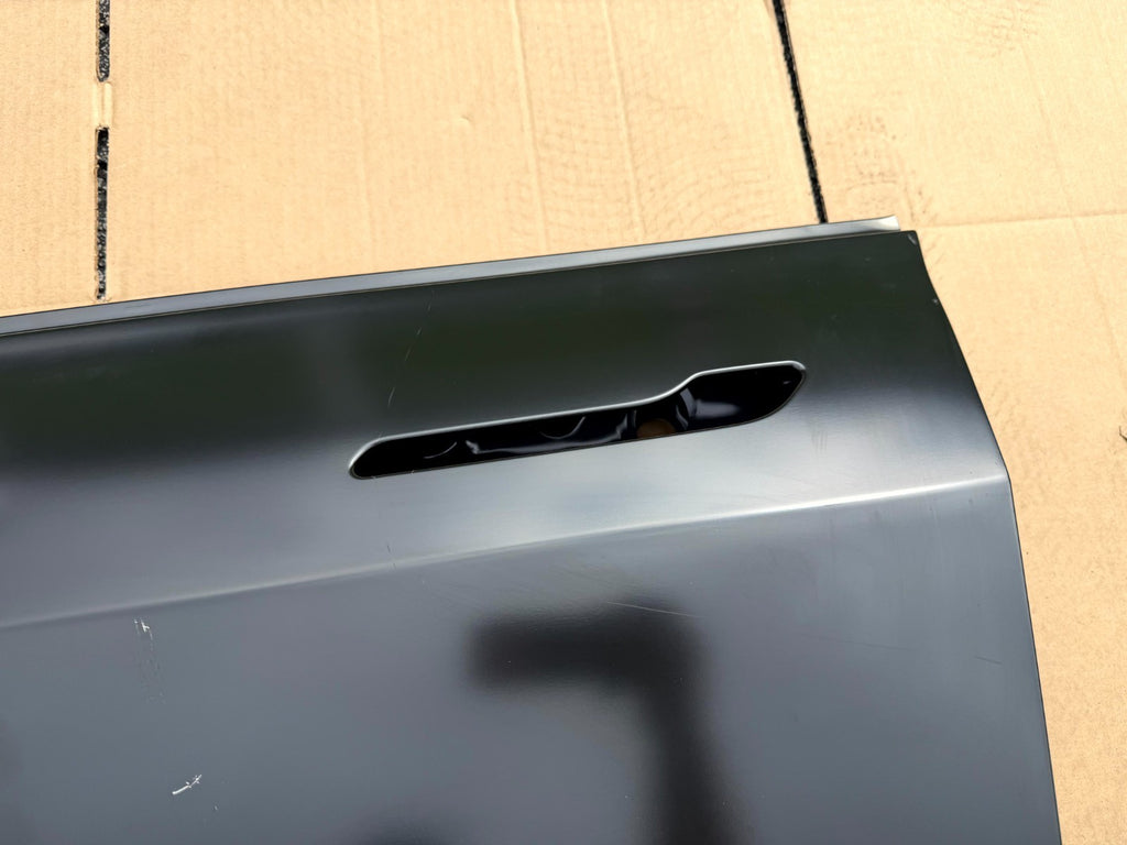 2017 - 2023 TESLA MODEL 3 FRONT LEFT DRIVER SIDE DOOR SHELL OEM, 1081421-E0-C
