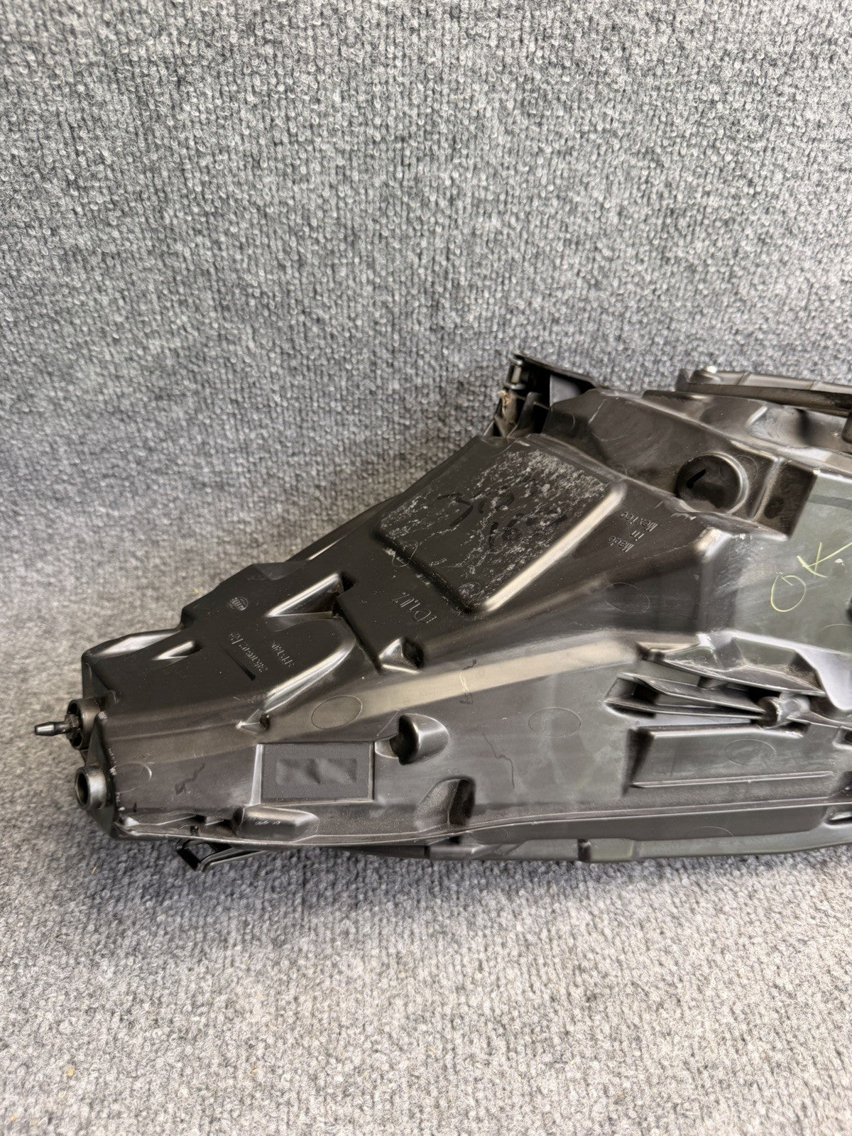 OEM 21-24 Tesla Model 3-Y Right Passenger Matrix LED Headlight 1514953-00-D