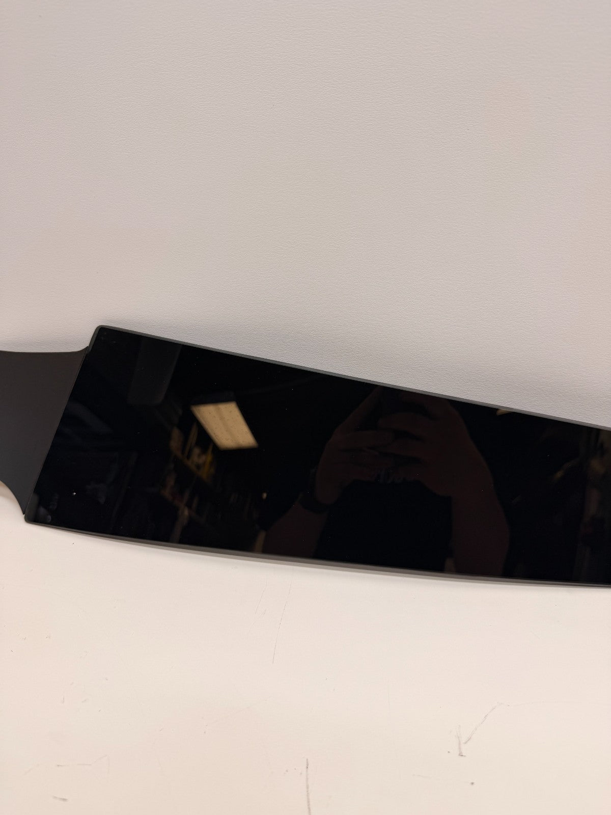 2024 2025 Tesla Model 3 Right Passenger B-Pillar Applique Glass Trim Molding