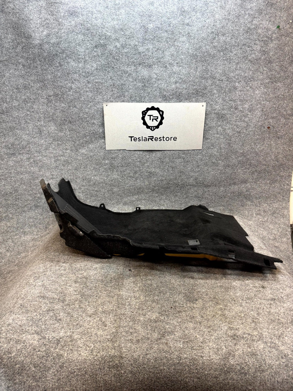 2020–2024 TESLA MODEL Y FRONT RIGHT FLOOR CARPET COVER LINER TRIM OEM 149306000J