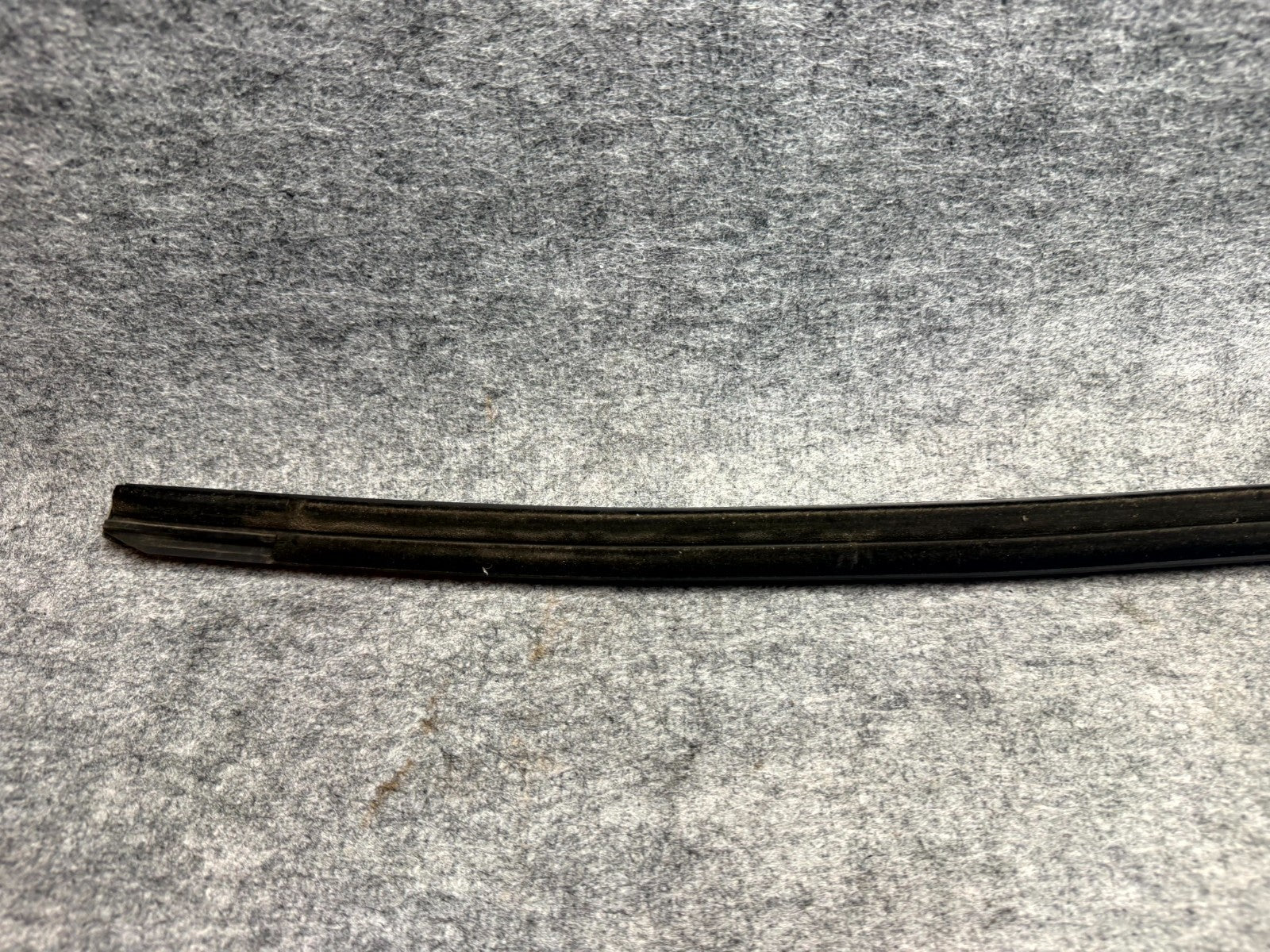 ♦️17–23 TESLA MODEL 3 REAR RIGHT SIDE DOOR MOLDING TRIM STRIP OEM, 1080748-00-E