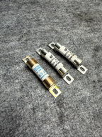♦️17-23 TESLA MODEL 3 82 KW 63A 700VDC HV BATTERY FUSE SET OF 3 OEM 1611034-00-A