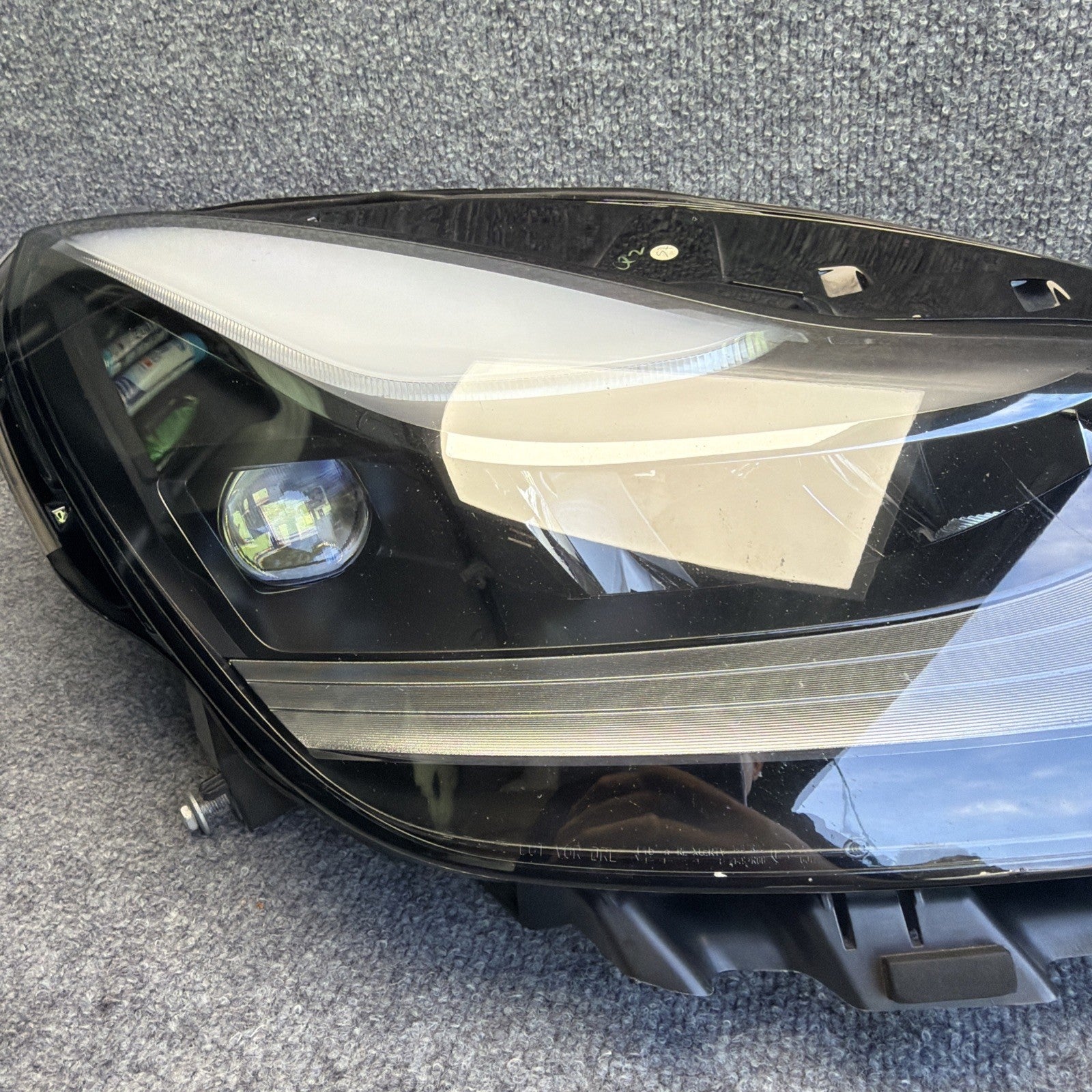 2021-2023 TESLA MODEL 3 Y RIGHT  HEADLIGHT PROJECTOR MATRIX 2ND GEN 1514953-00-D