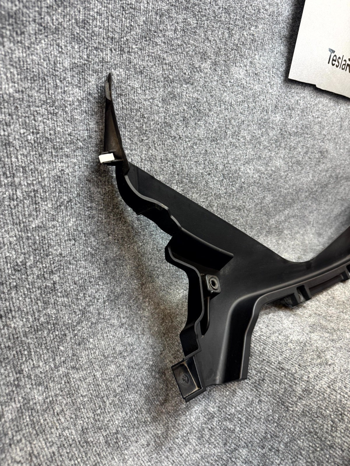 2020-2024 TESLA MODEL Y FRONT WINDSHIELD COWL COVER SCREEN PANEL OEM, 149729200D