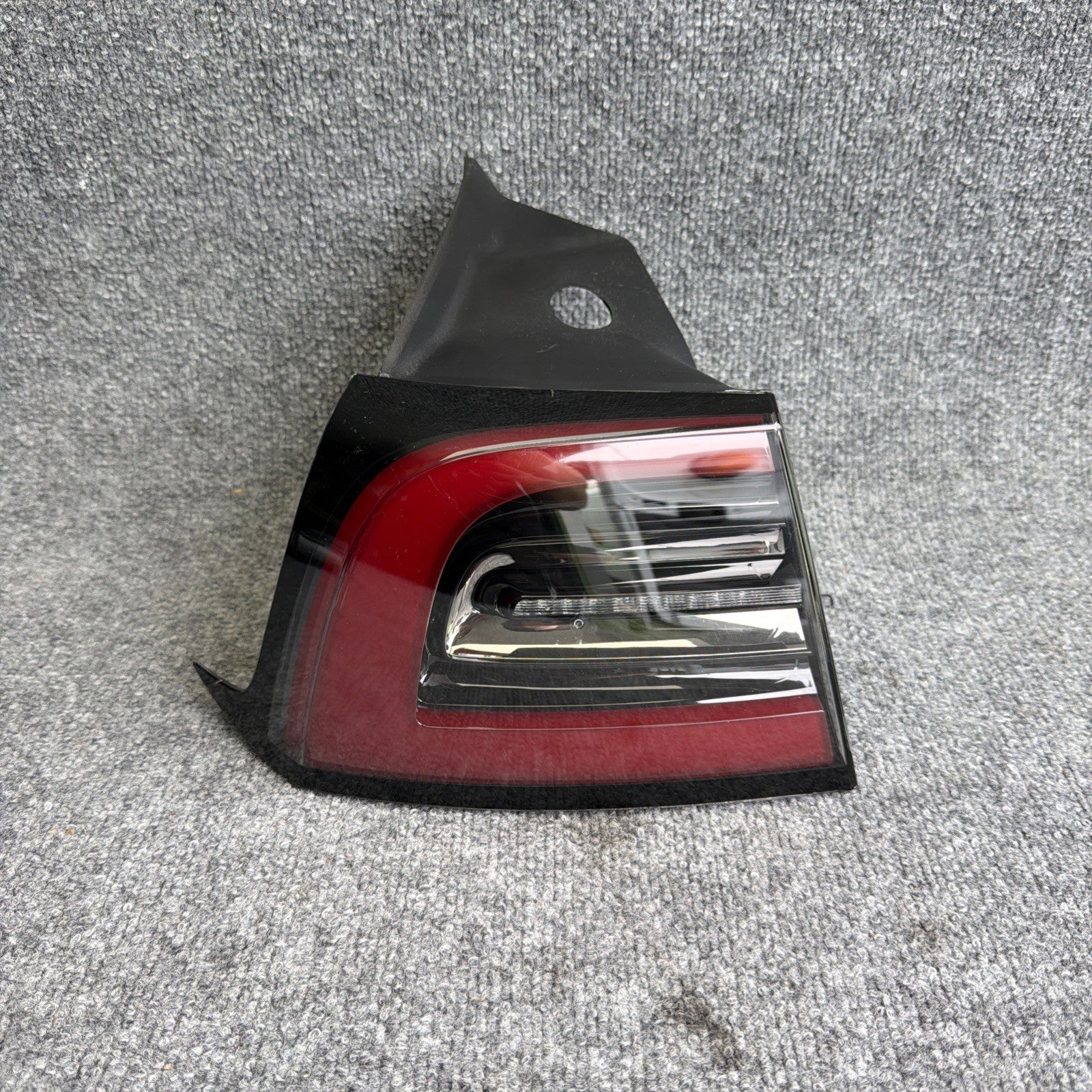 2017-2022 Tesla Model 3 Rear Driver Exterior Taillight Outer Tail Lamp Left LH