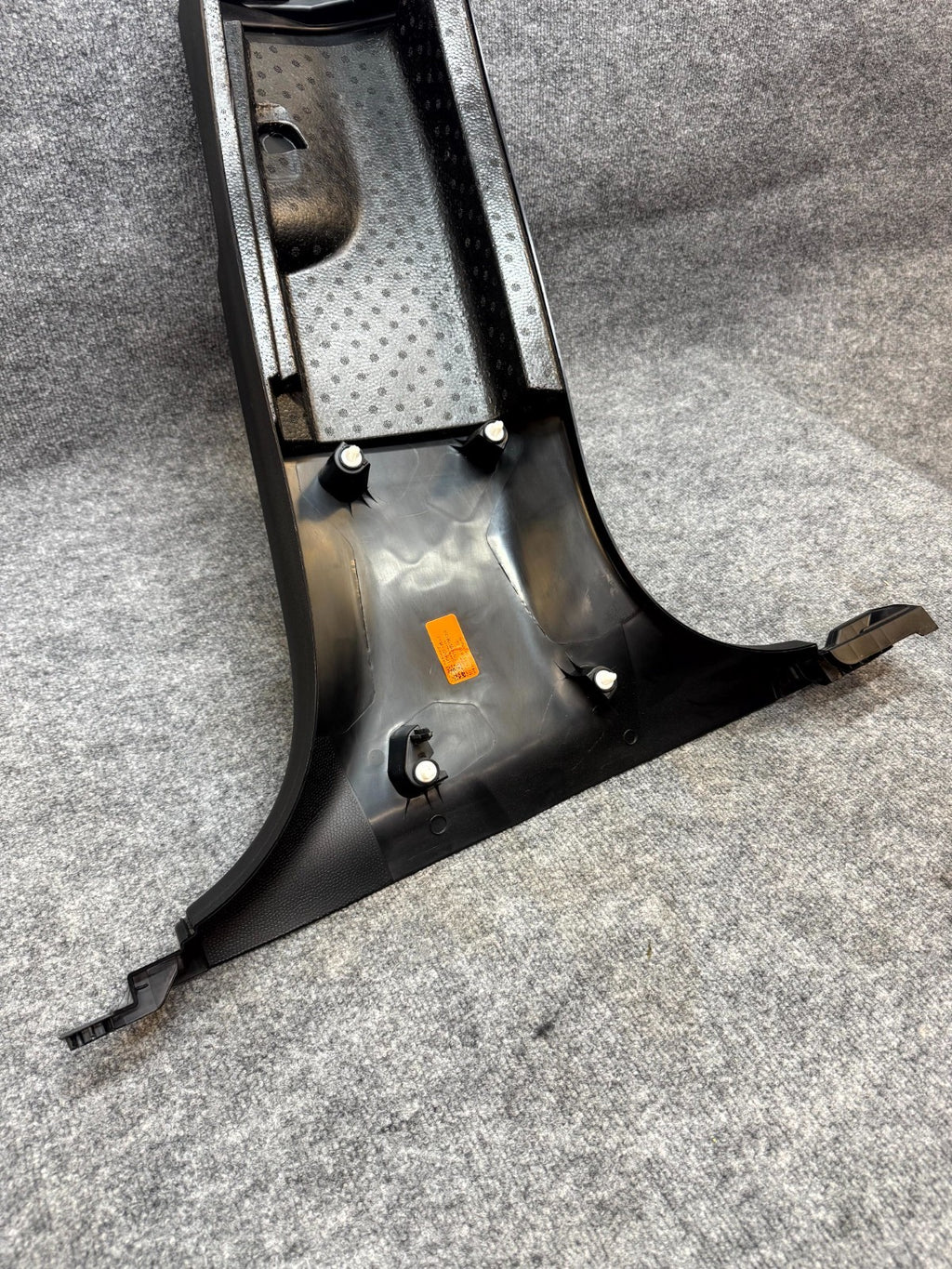 20-24 TESLA MODEL Y LEFT SIDE B-PILLAR LOWER COVER TRIM PANEL OEM, 1494623-00-F