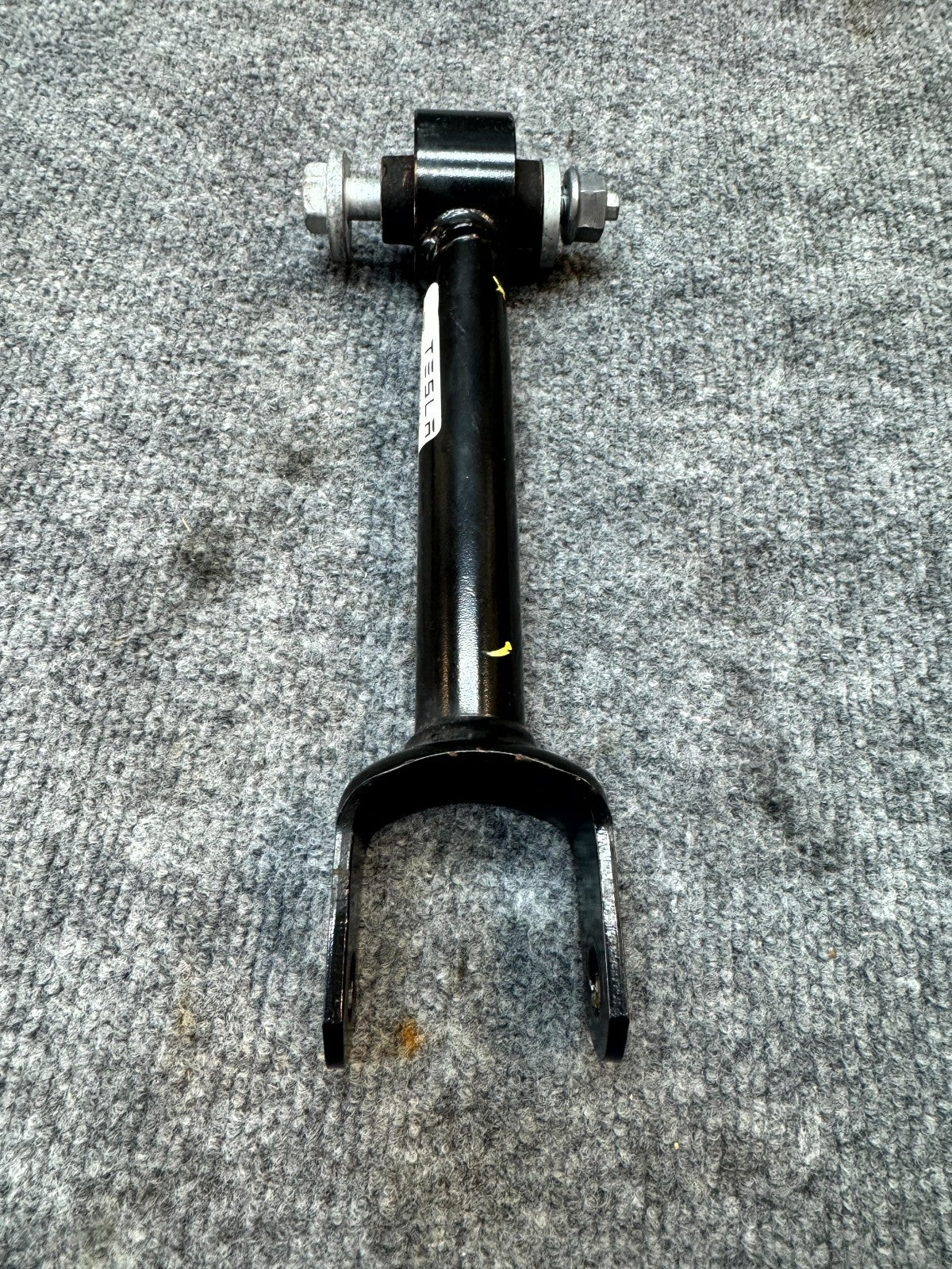 2020 - 2024 TESLA MODEL Y REAR RIGHT / LEFT LOWER CONTROL ARM OEM, 1188431-00-A