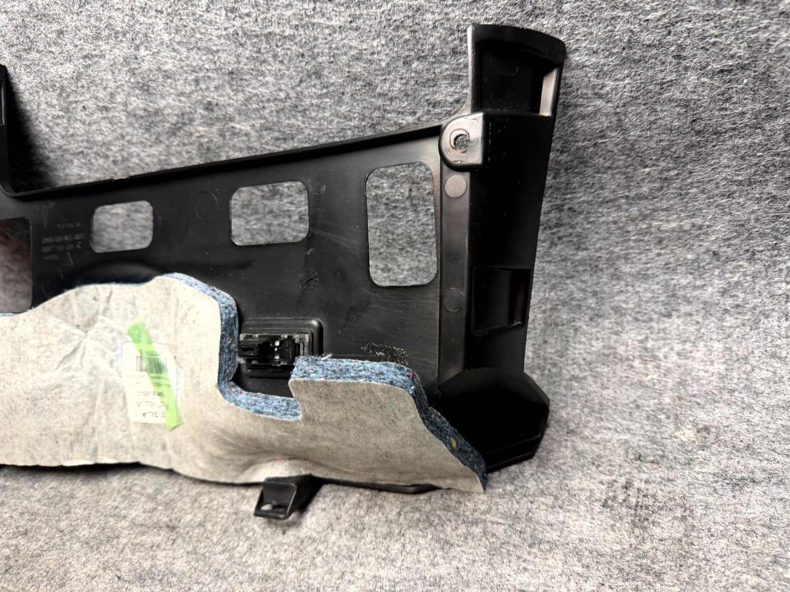 ♦️12-20 TESLA MODEL S RIGHT UNDER DASH DASHBOARD FOOTWELL COVER OEM 1009478-00-C