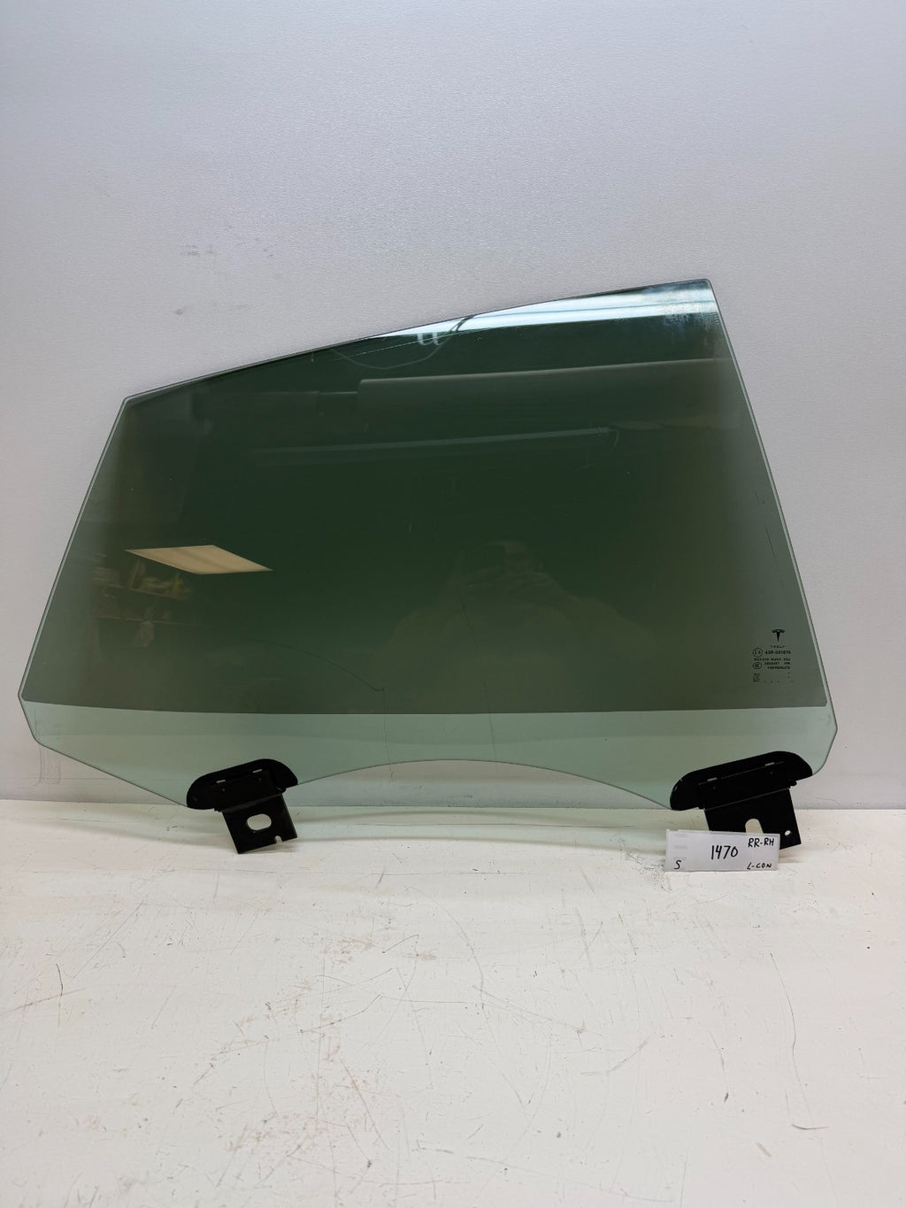 2012-2020 Tesla Model S Rear Passenger Side Door Window Glass 43R-001074
