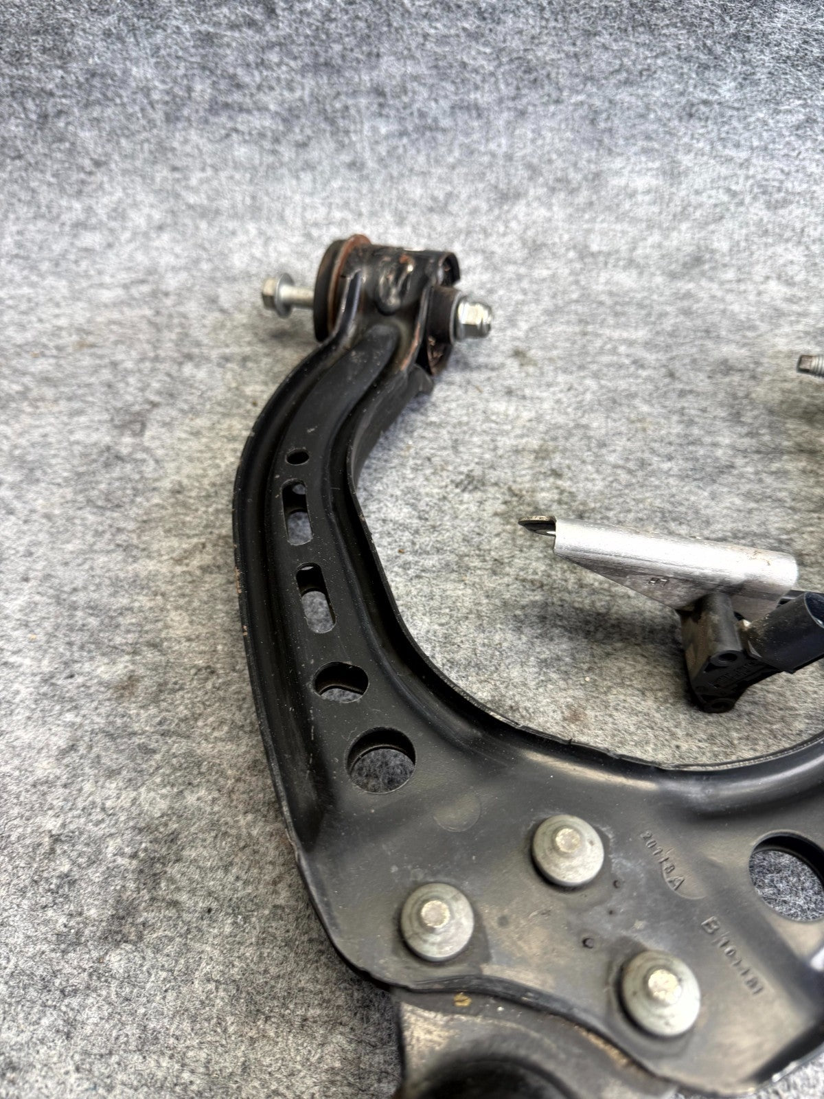 ♦️2012 - 2020 TESLA MODEL S FRONT LEFT SIDE UPPER CONTROL ARM OEM 1043965-00-A
