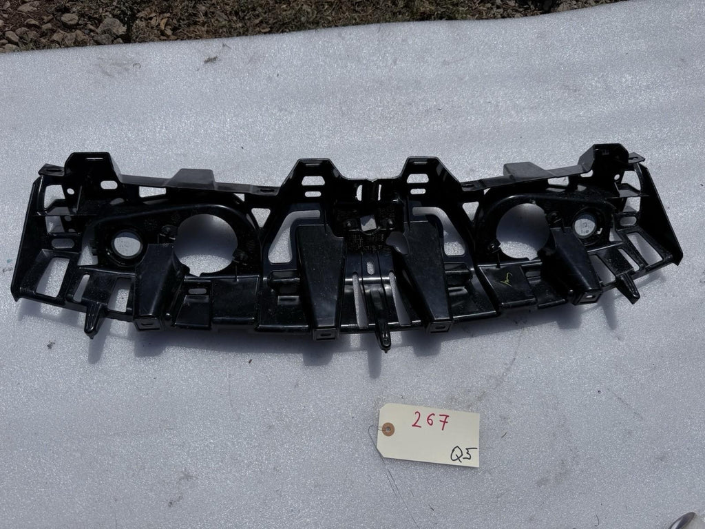 ♦️16-20 TESLA MODEL X REAR TAILGATE SPEAKER BRACKET TRIM COVER OEM, 1050282-00-D