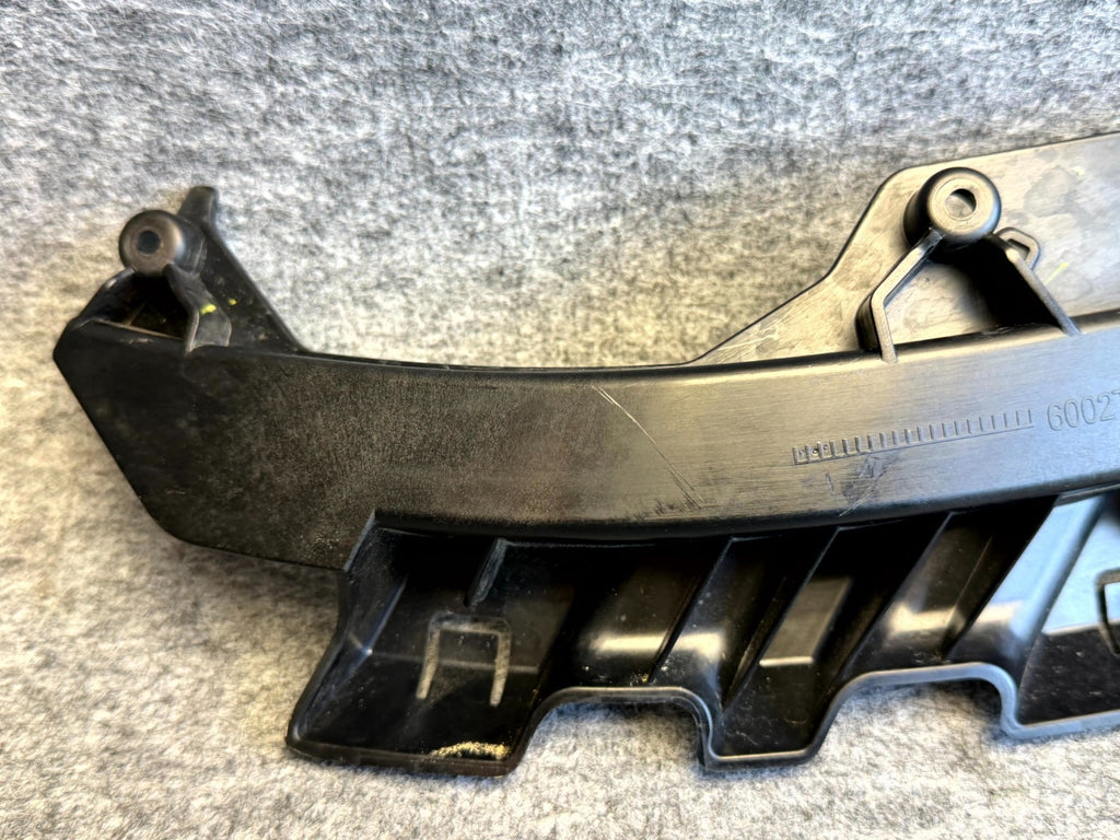 ♦️2017–2023 TESLA MODEL 3 FRONT RIGHT HEADLIGHT BUMPER BRACKET OEM, 1453376-00-A
