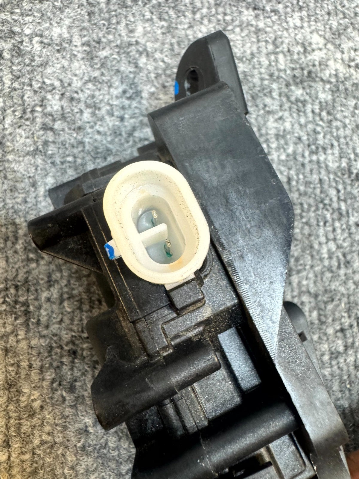2017 - 2023 TESLA MODEL 3 Y FRONT HOOD LOCK LATCH ACTUATOR OEM, 1500398-00-H