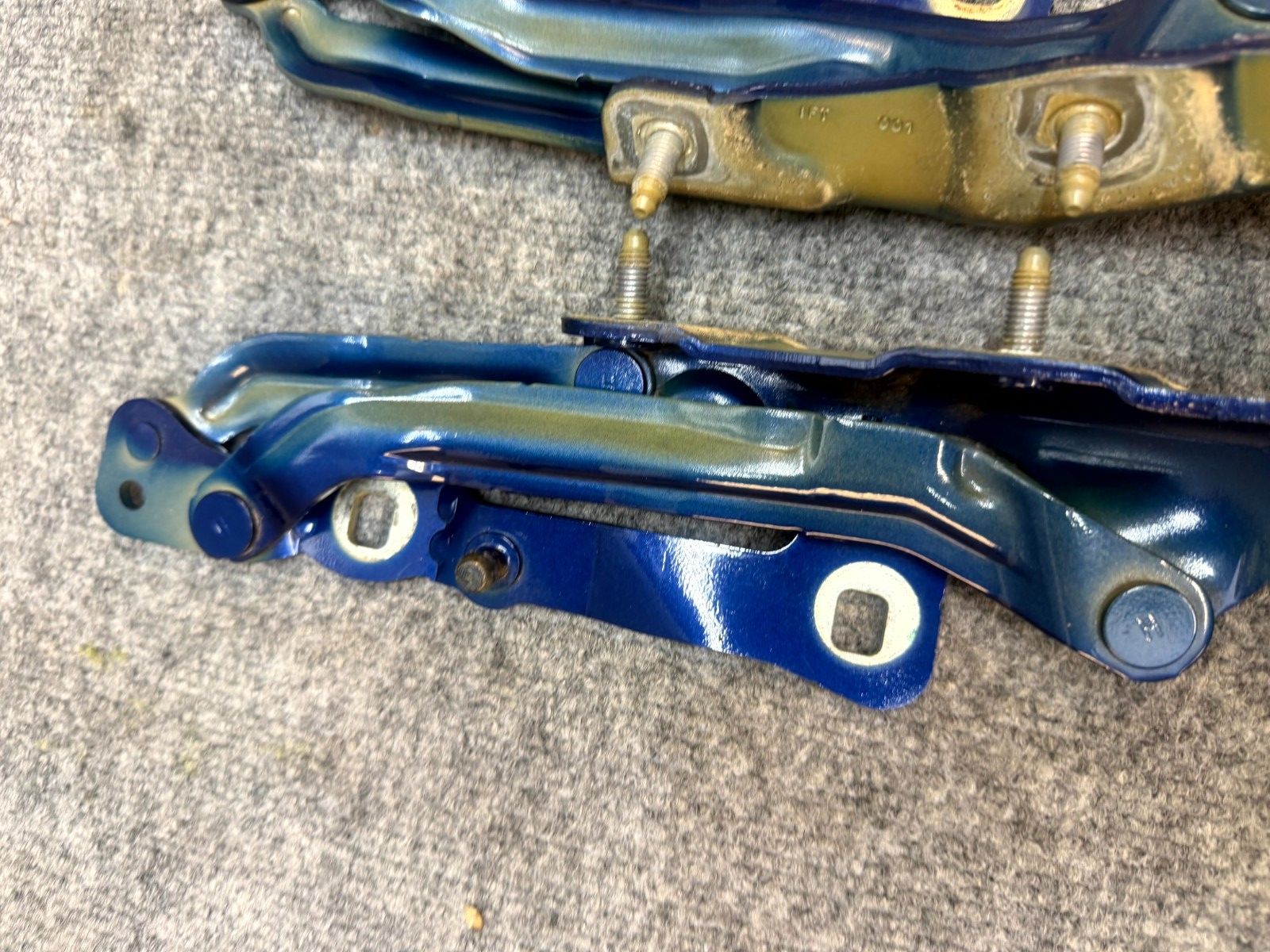 2017-2023 TESLA MODEL 3 REAR RIGHT & LEFT TAILGATE TRUNK LID HINGE OEM,155148100
