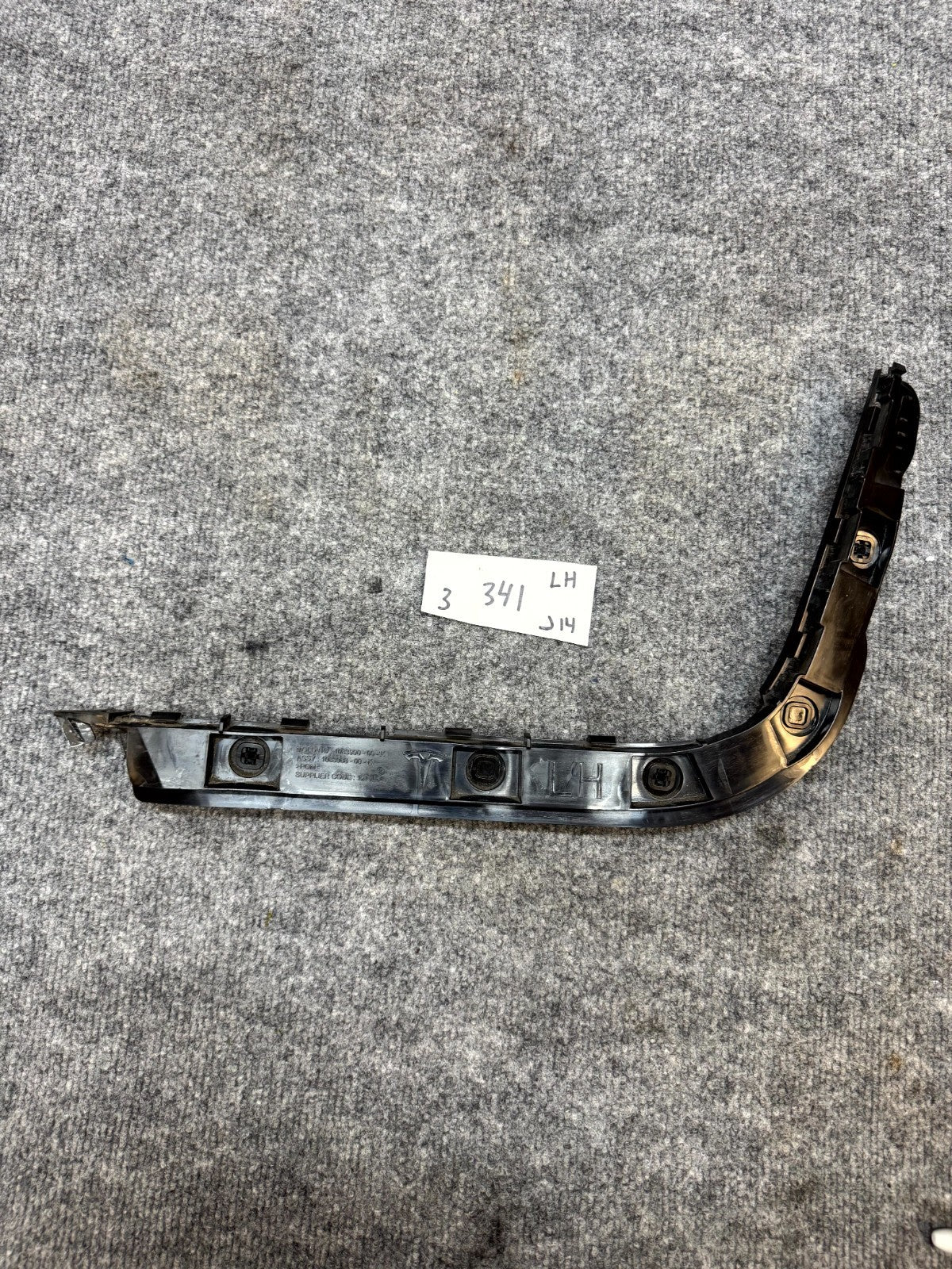 2017 - 2023 TESLA MODEL 3 REAR LEFT SIDE BUPMER MOUNT BRACKET OEM, 1083990-00-K