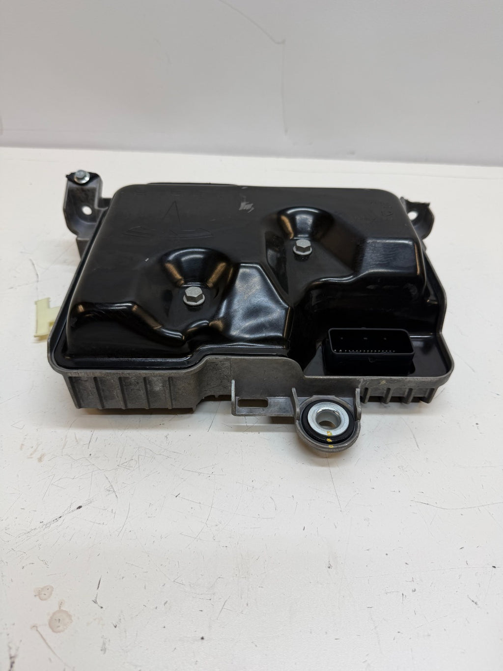 2020-2023 Tesla Model Y Front Body Control Computer Module Unit 1497319-00-E