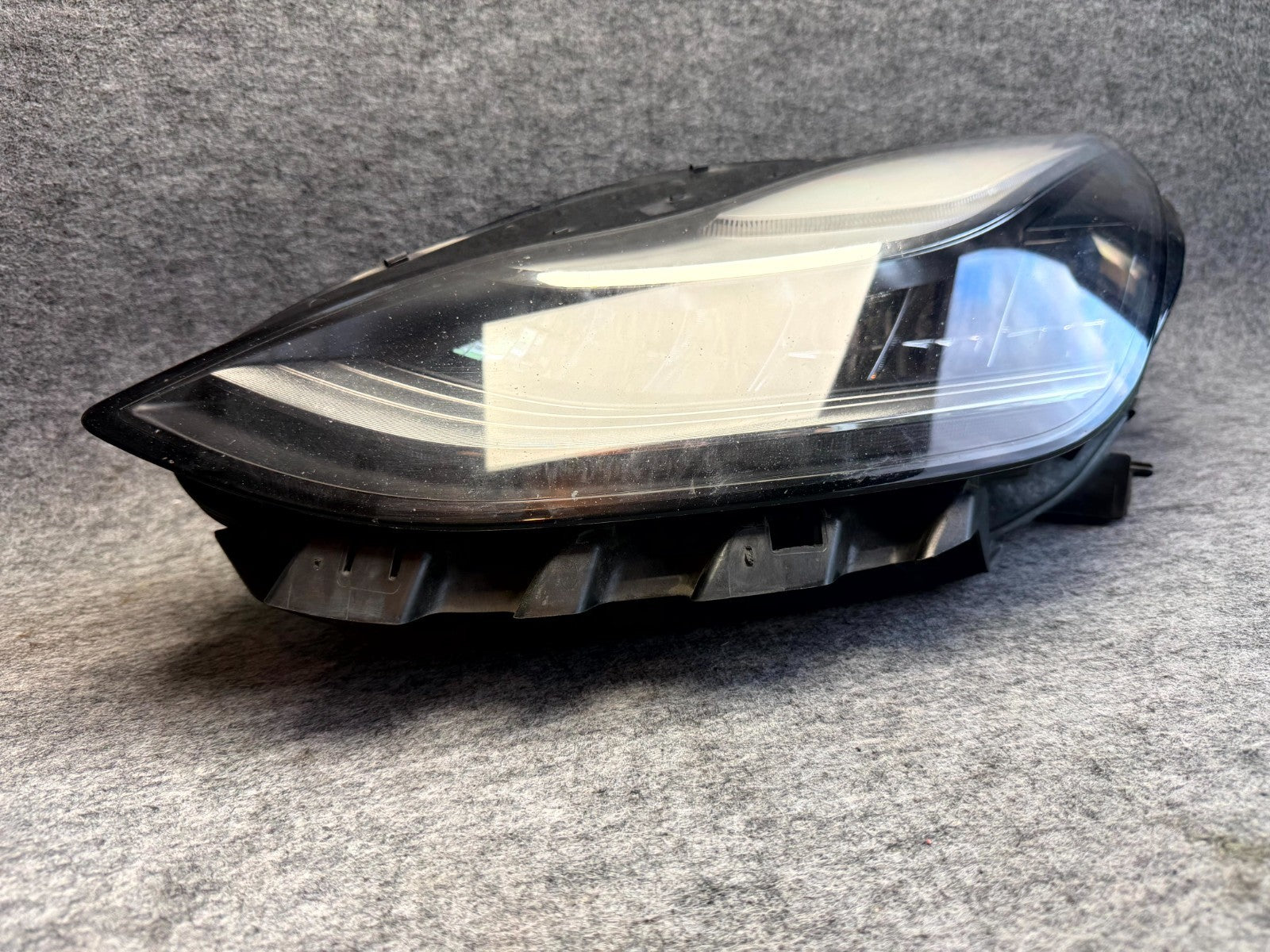 ♦️2017-2023 TESLA MODEL 3 FRONT LEFT SIDE HEADLIGHT ASSEMBLY OEM, 1077371-00-K