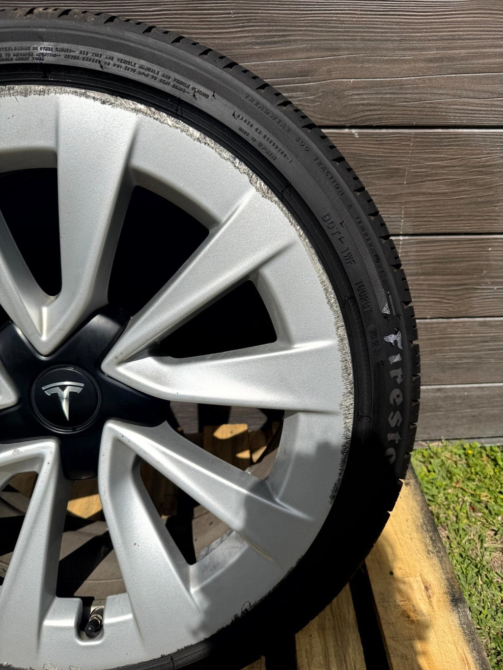 2017 - 2023 TESLA MODEL 3 FACTORY WHEEL RIM WITH TIRE OEM, 1044264-00-A