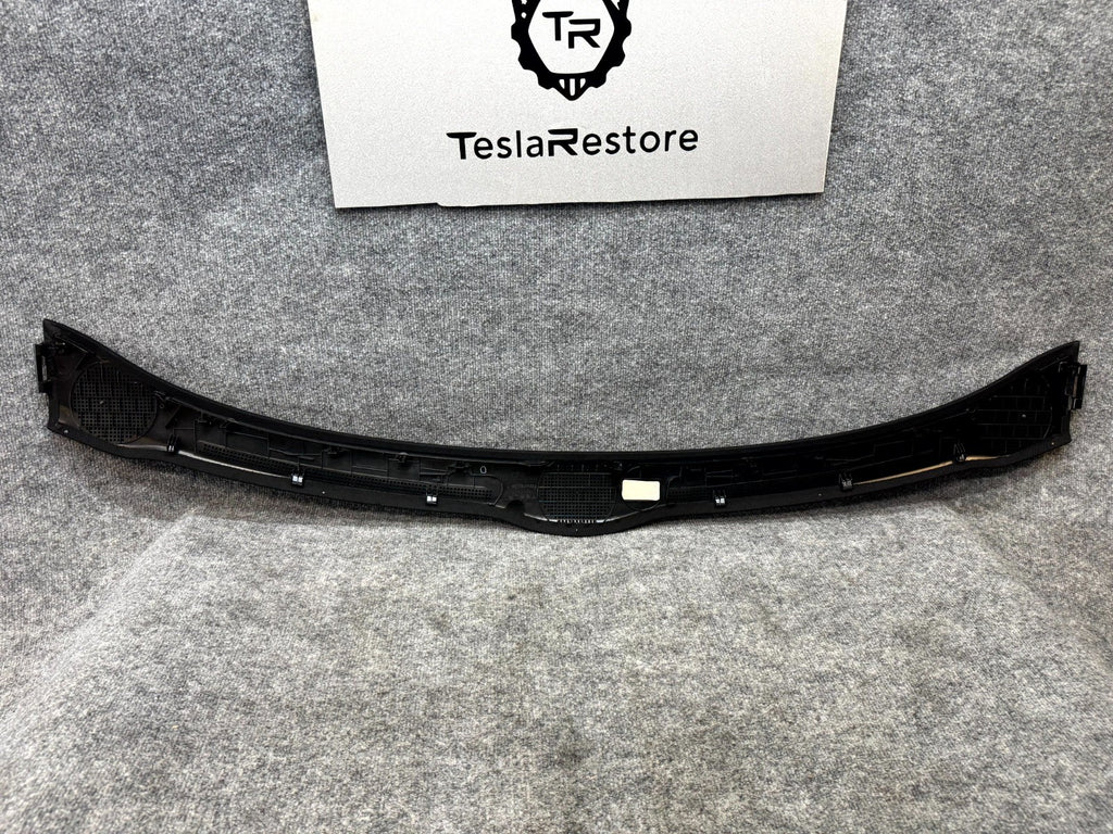 2020-2024 TESLA MODEL Y DASHBOARD DEFROSTER SPEAKER TRIM PANEL OEM, 1766372-00-A
