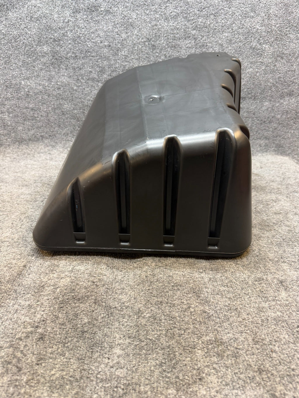 2012-2016 TESLA MODEL S SUBWOOFER SUB SPEAKER 1042544-00-A