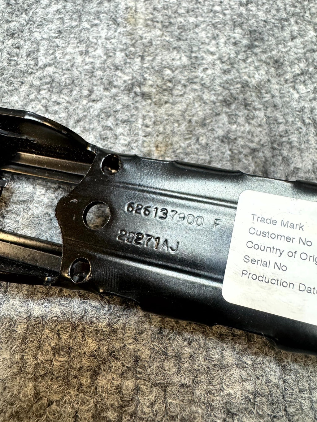 17-23 TESLA MODEL 3 FRONT LEFT/RIGHT SEAT BELT HEIGHT ADJUSTER OEM, 1068130-01-B
