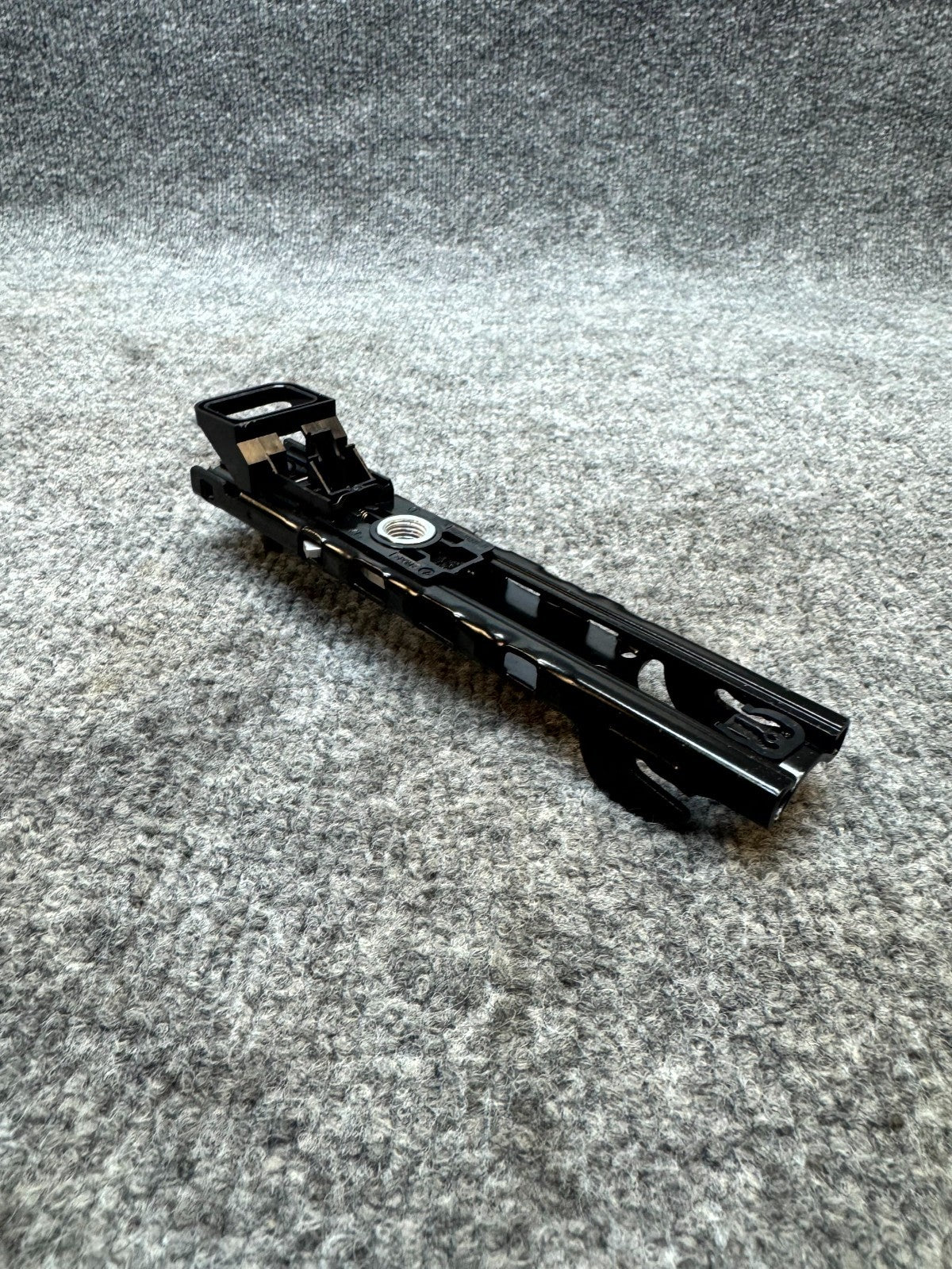 17-23 TESLA MODEL 3 FRONT LEFT/RIGHT SEAT BELT HEIGHT ADJUSTER OEM, 1068130-01-B
