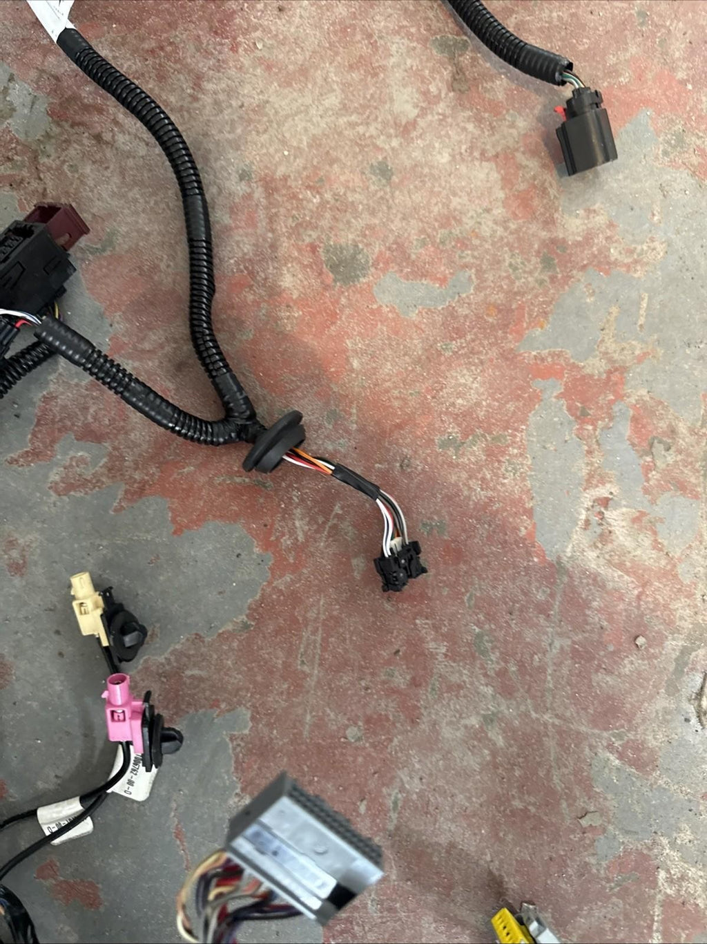 ♦️12-20 TESLA MODEL S FRONT RIGHT SIDE DOOR WIRE HARNESS OEM, 1004424-00-M