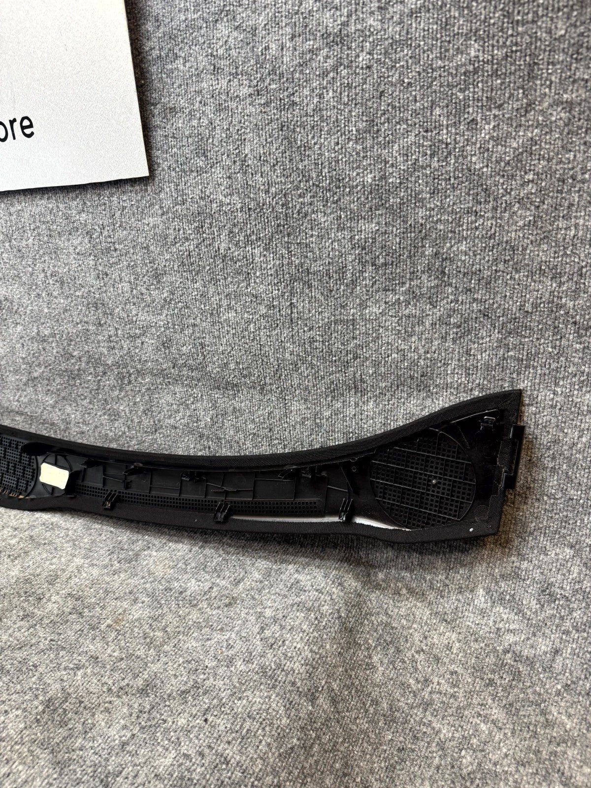 2020-2024 TESLA MODEL Y DASHBOARD DEFROSTER SPEAKER TRIM PANEL OEM, 1766372-00-A