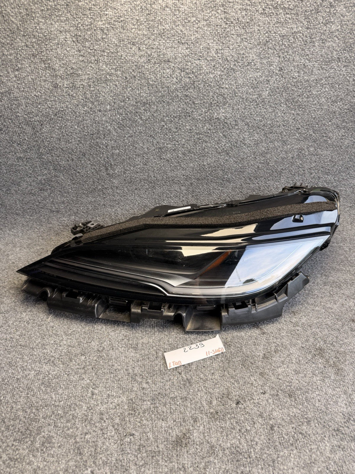 2025-2027 Tesla Model 3 Front left Driver Side LED Headlight 1694086-00-G