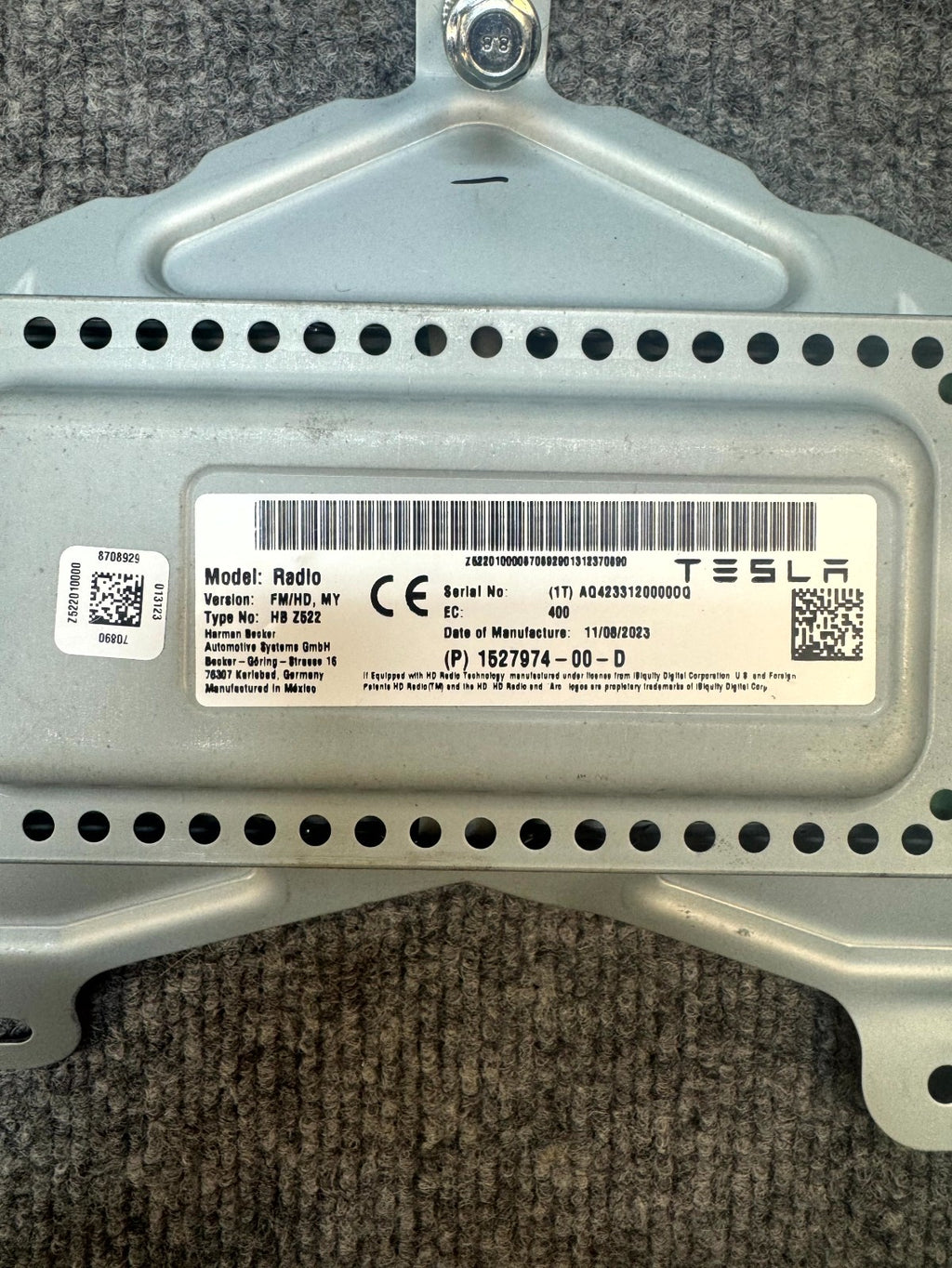 2020 - 2024 TESLA MODEL Y RADIO RECEIVER CONTROL MODULE UNIT OEM, 1527974-00-D