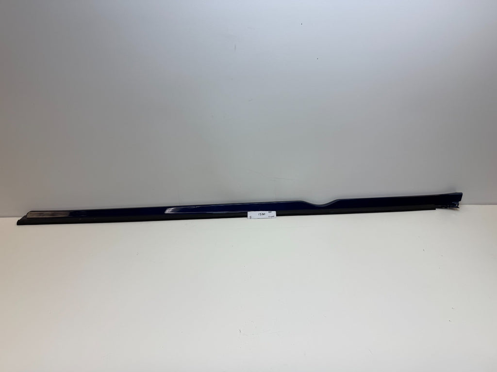 2012-25 Model S Passenger Rocker Skirt Molding Scuff Panel Right RH 1012217-00-F