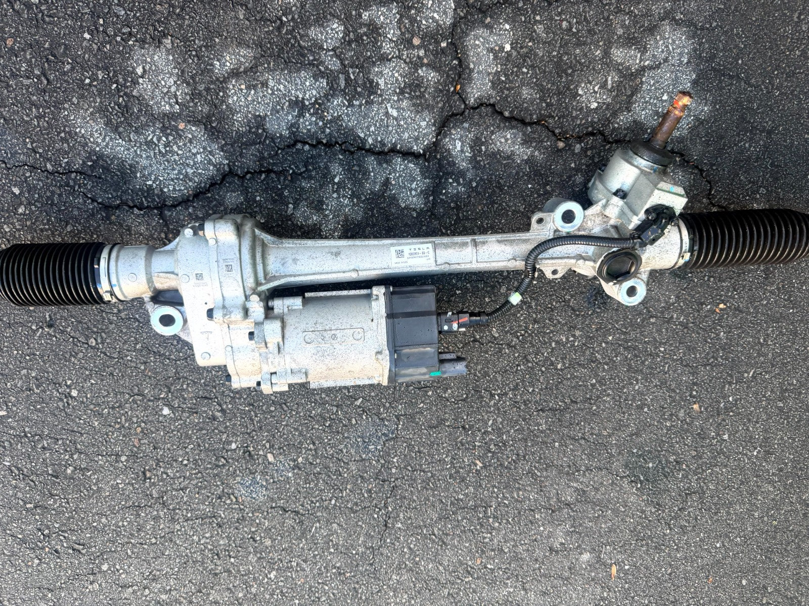 ♦️2016 - 2020 TESLA MODEL S POWER STEERING GEAR RACK & PINION OEM, 1060801-00-C