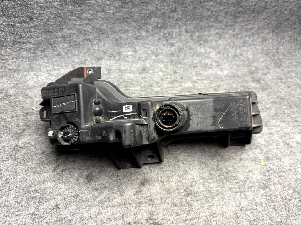 ♦️2017 - 2023 TESLA MODEL 3 LEFT SIDE FOG LIGHT LED OEM, 1077391-00-D