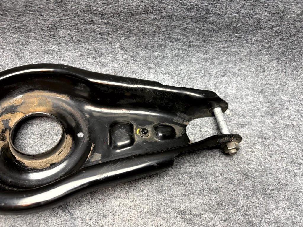 ♦️2017 - 2023 TESLA MODEL 3 REAR LEFT SIDE LOWER CONTROL ARM OEM, 1044451-00-F