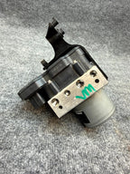 2020-2024 TESLA MODEL Y ABS ANTI LOCK BRAKE PUMP MODULE UNIT OEM, 1044745-00-B
