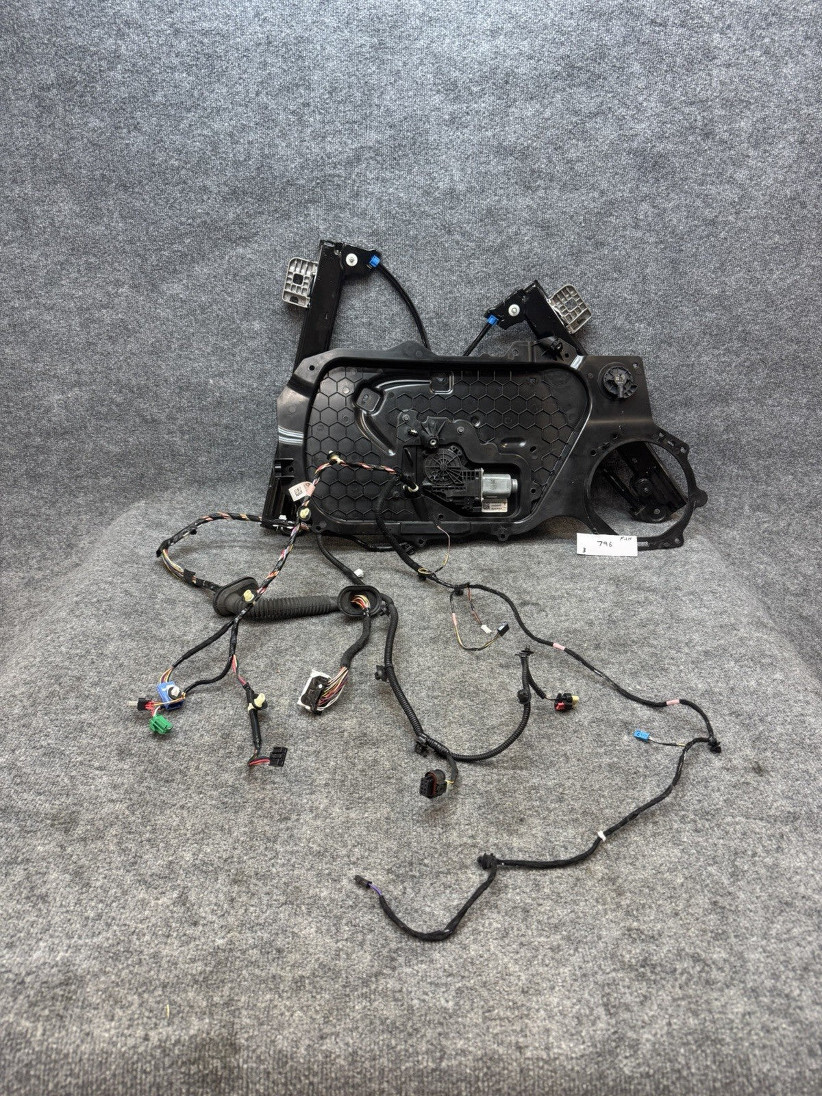 2017-2023 Tesla Model 3 Front Left Door Window Regulator & Motor 1096620-00-L