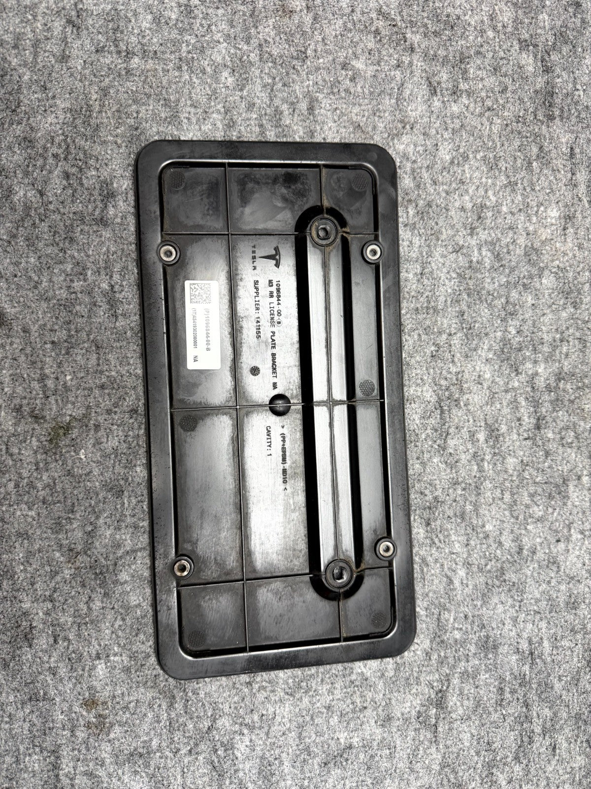 ♦️2017-2023 TESLA MODEL 3/Y REAR LICENSE PLATE HOLDER BRACKET OEM, 1096844-00-B