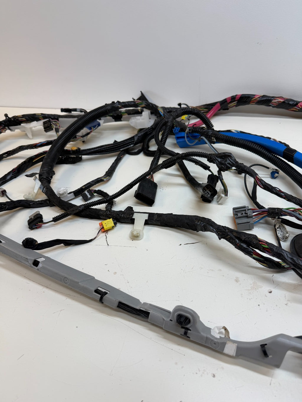 2020-2024 TESLA MODEL Y RIGHT SIDE MAIN BODY WIRE WIRING HARNESS 1489042-00-F