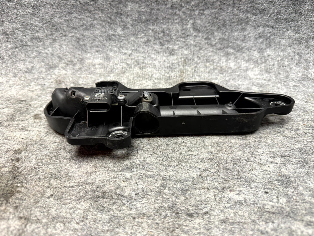 ♦️2017 - 2023 TESLA MODEL 3 LEFT SIDE EXTERIOR DOOR HANDLE OEM, 1081831-00-H