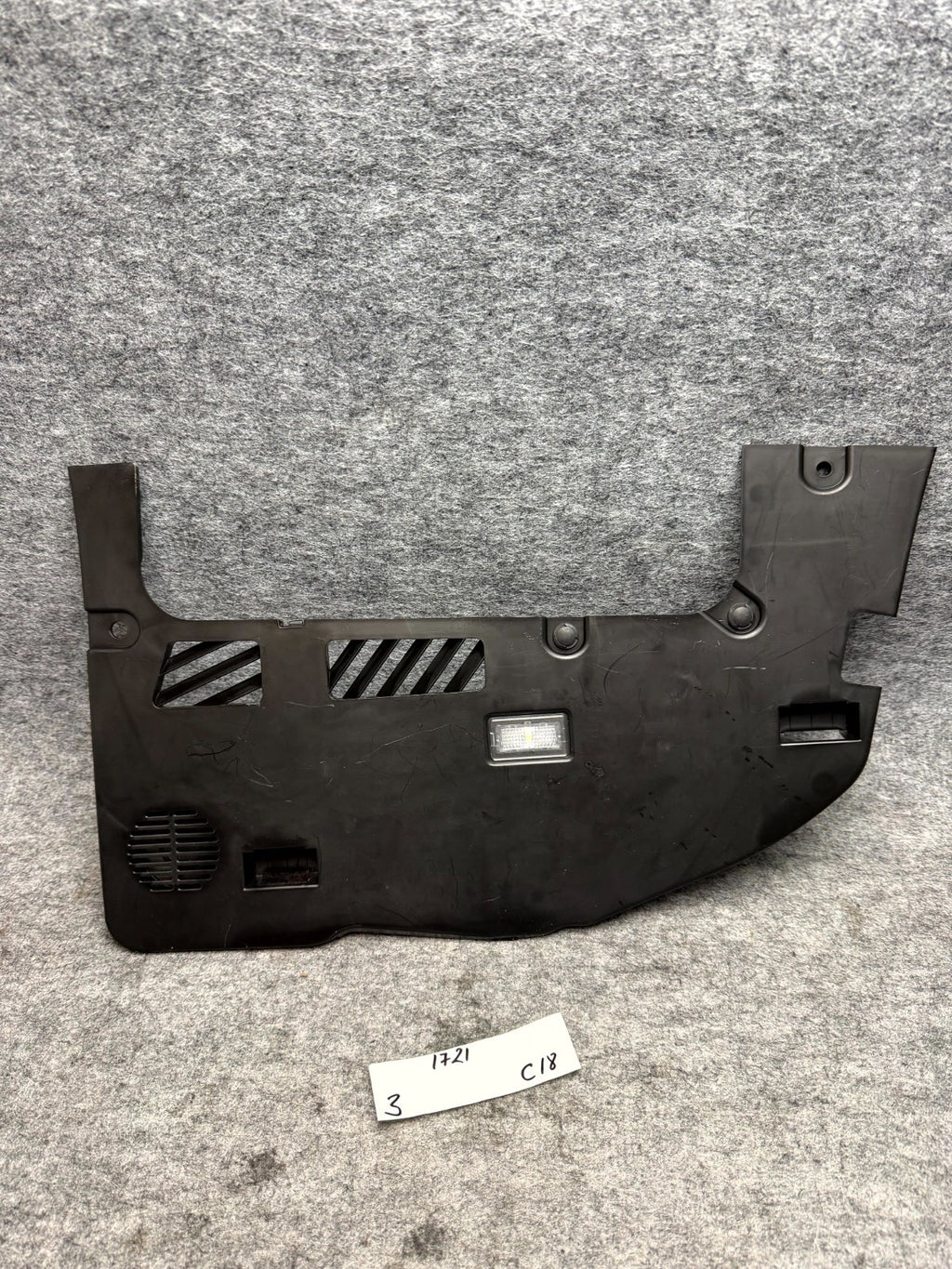 ♦️17-23 TESLA MODEL 3 FRONT RIGHT SIDE UNDER DASH COVER TRIM OEM, 110055300-F