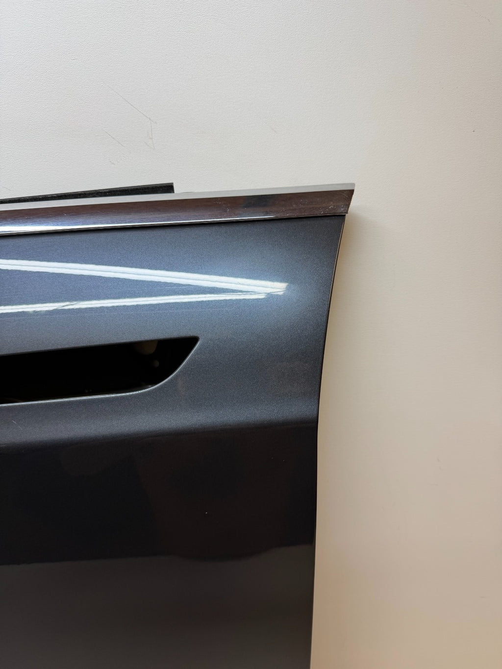 2016-2020 Tesla Model S Front Driver Side Door Shell Panel Left 6006662-00-G