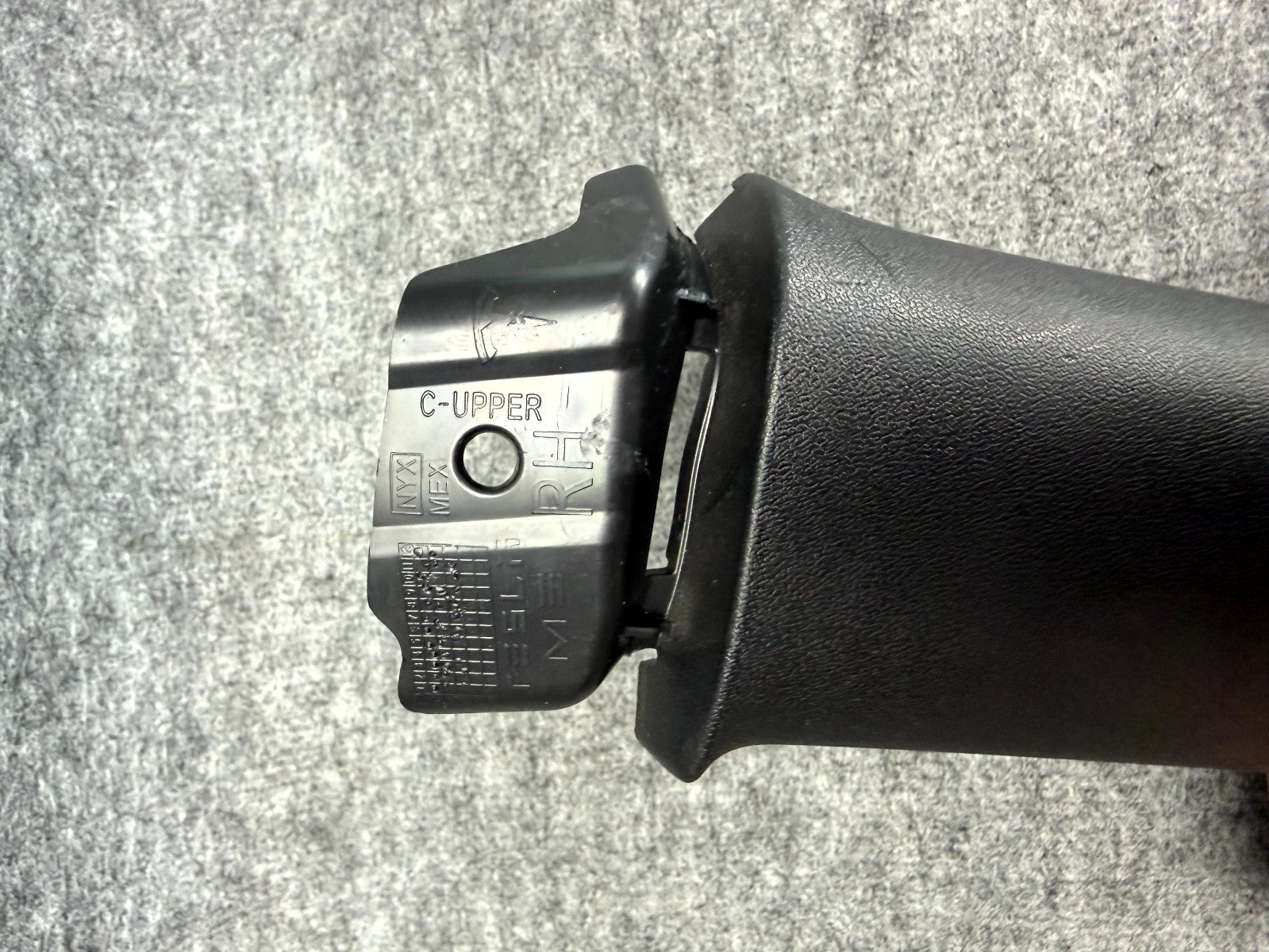 ♦️17–23 TESLA MODEL 3 REAR RIGHT SIDE UPPER C PILLAR COVER TRIM OEM, 108627700G